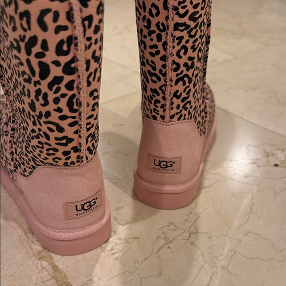 UGG Pink Leopard Print Boots - Picture 4 of 8